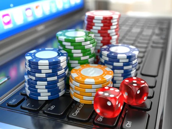 Lucky Twins slot game interface showing reels and spin controls on koin4d